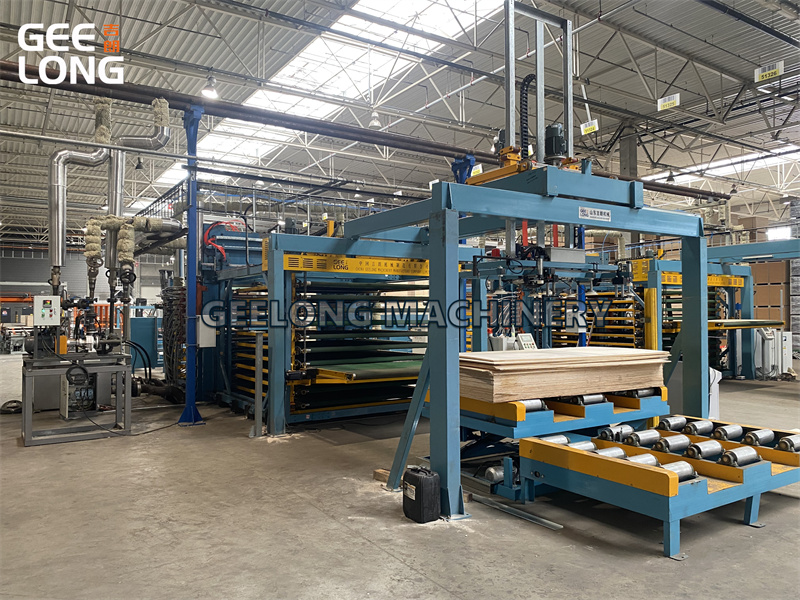 Automatic-film-faced-plywood-laminate-hot-pressing-line-machine (8)