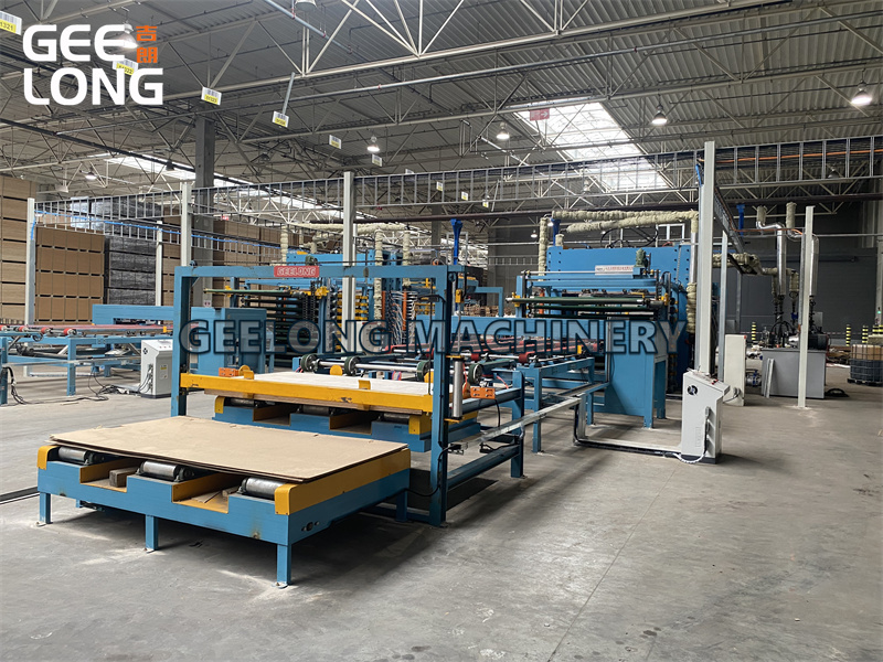 Automatic-film-faced-plywood-laminate-hot-pressing-line-machine (1)