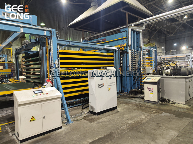 Automatic-film-faced-plywood-laminate-hot-pressing-line-machine (3)