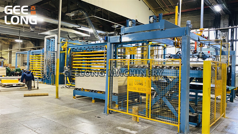 Film-faced-plywood-laminate-hot-pressing-line-machine (4)