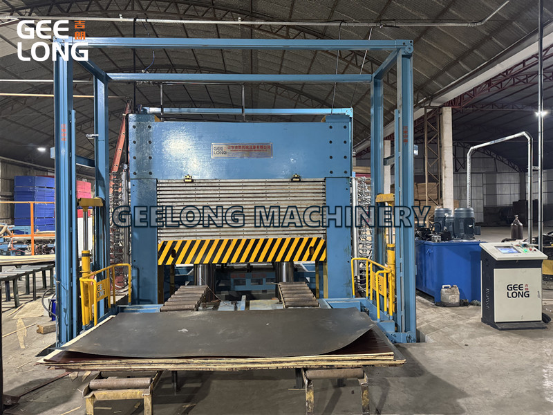 5x5-ft-Film-Faced-Plywood-Hot-Press-Machine (7)