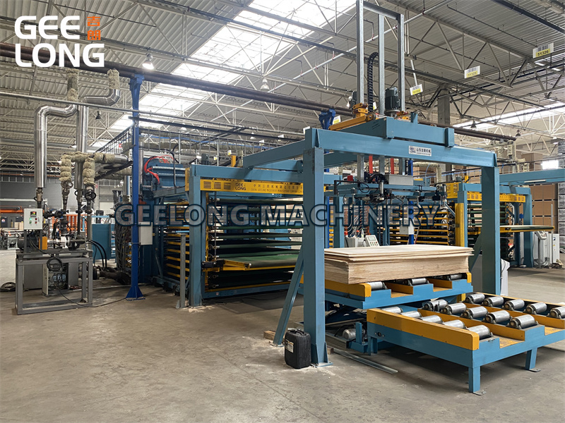 Automatic-film-faced-plywood-laminate-hot-pressing-line-machine (4)