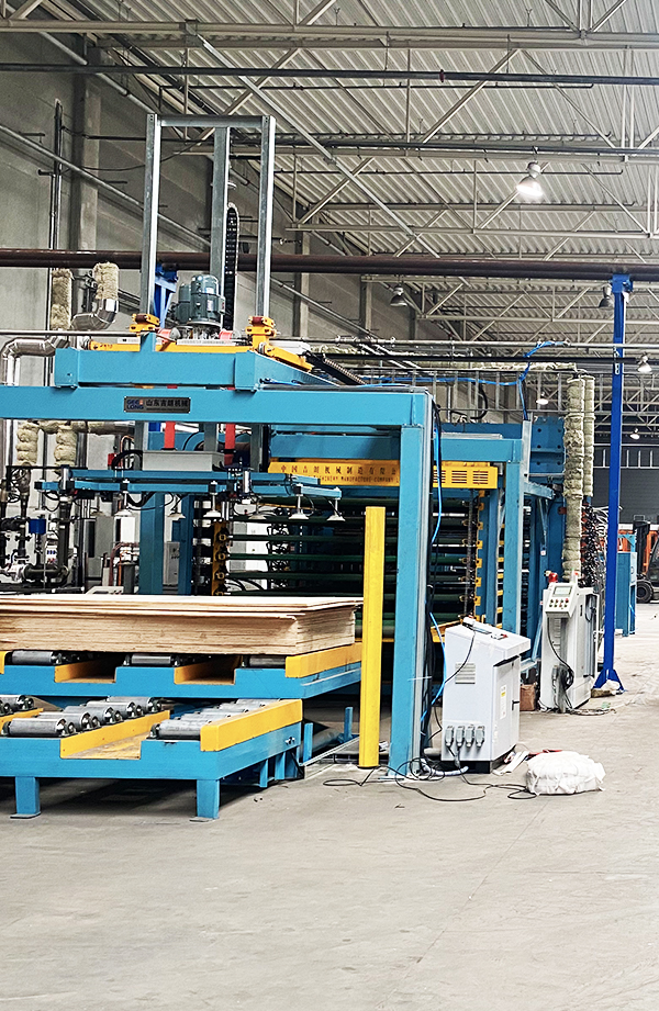 Full automatic film faced plywood overlay hot press production line for wood panels